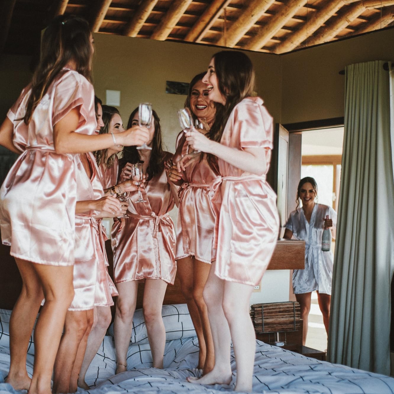 Bridesmaid Scrunchies Proposal Gifts 4.1inch square Hair Claws Bachelorette Hair Clip heart sunglasses Girls gift for Wedding Party Favors (White&Pink)