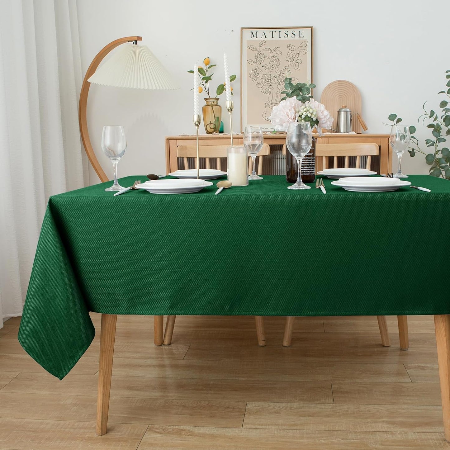 Biscaynebay Textured Fabric Christmas Tablecloths Rectangle 60x84 Inches, Hunter Green Water Resistant Spill Proof Tablecloths for Dining, Kitchen, Wedding and Parties, etc Machine Washable