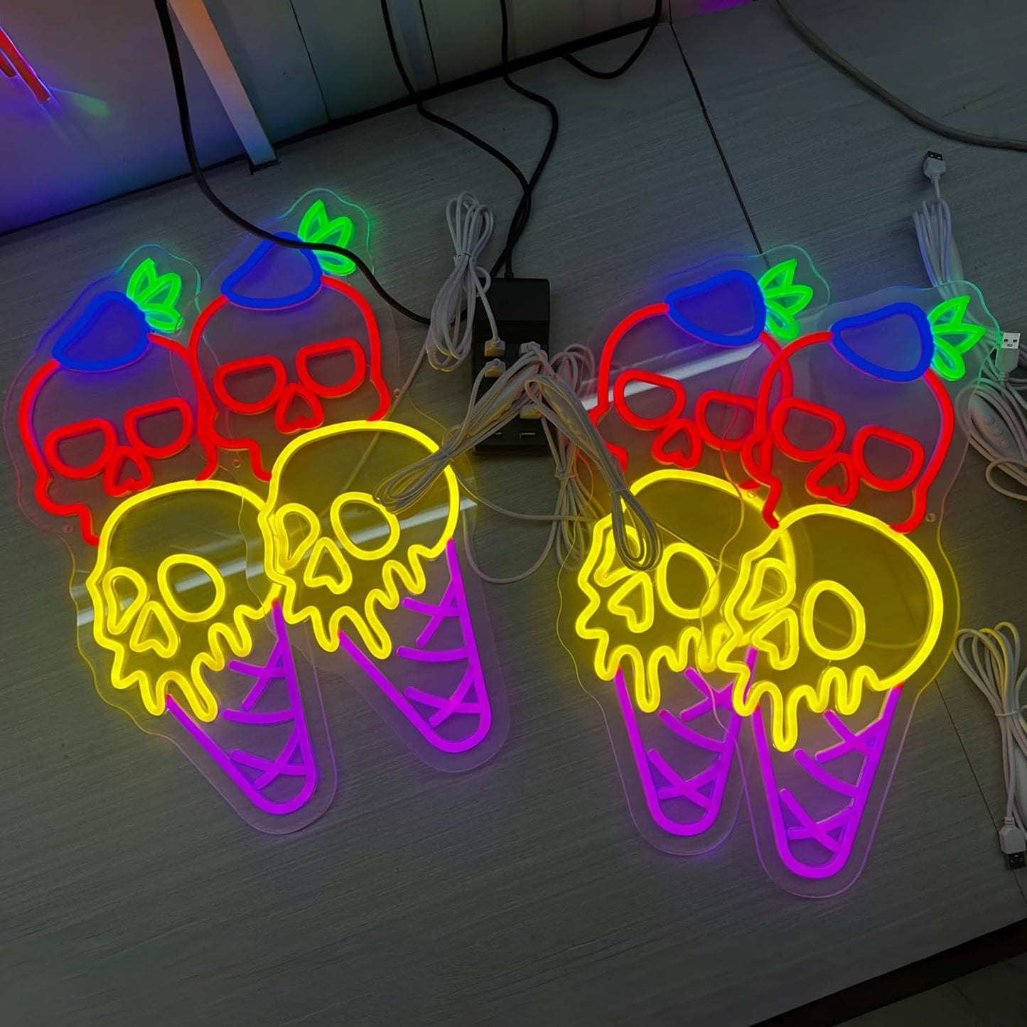 Halloween Ice Cream Skull Neon Sign, Quirky Gothic LED Wall Art,Skull Neon Light Ice Cream Neon Lighht Halloween Decor Wall Halloween Neon Sign Coffee Shop Decor, Christmas Party Bar Drink Shop-Red