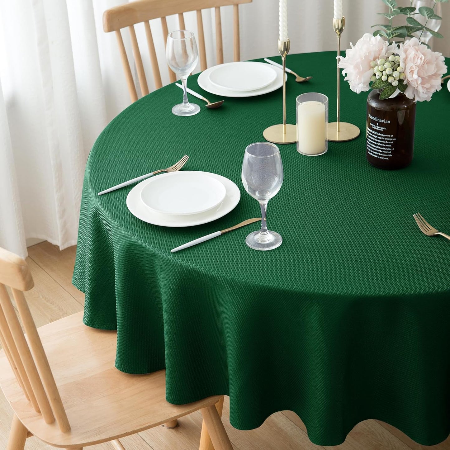 Biscaynebay Textured Fabric Round Christmas Tablecloths 70", Hunter Green Water Resistant Spill Proof Tablecloths for Dining, Kitchen, Wedding, Parties Machine Washable