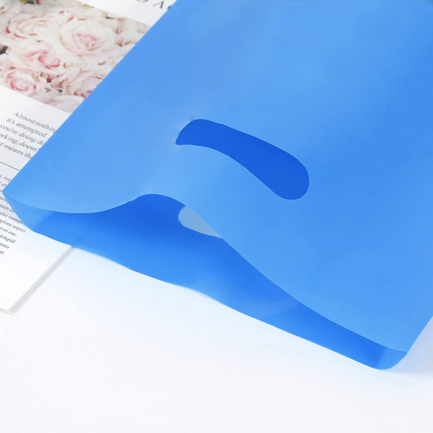 Plastic Party Favor Small Gift Bags, 100 PCS 6" x 8" Goodie Bags for Kids, Candy Treat Pouches Bulk with Handle for Kids' Birthday Party, Thanksgiving, Christmas, Halloween, 10 Colors