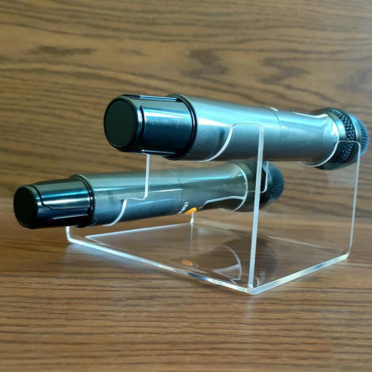 Microphone stand, transparent acrylic microphone base, microphone display stand Display Stand, Clear Desktop Holder for 2 Mics, Transparent Organizer Base