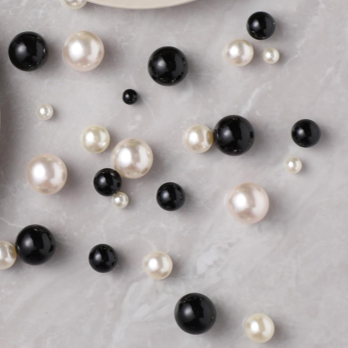 200 Pcs Vase Filler Beads Black and White Pearl Beads for Vase No Hole Pearls for Centerpieces Vases DIY Home Table Party Decor DIY Wedding 8/14/20mm