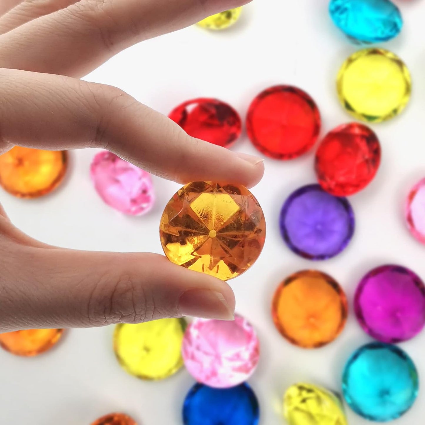 100Pcs Clear Acrylic Diamonds 25mm Wedding Table Scatters Gemstones Confetti for Vase Fillers,Floral Decor,Bridal Shower Decorations,Home Centerpieces,Candle Display (Multicolor)