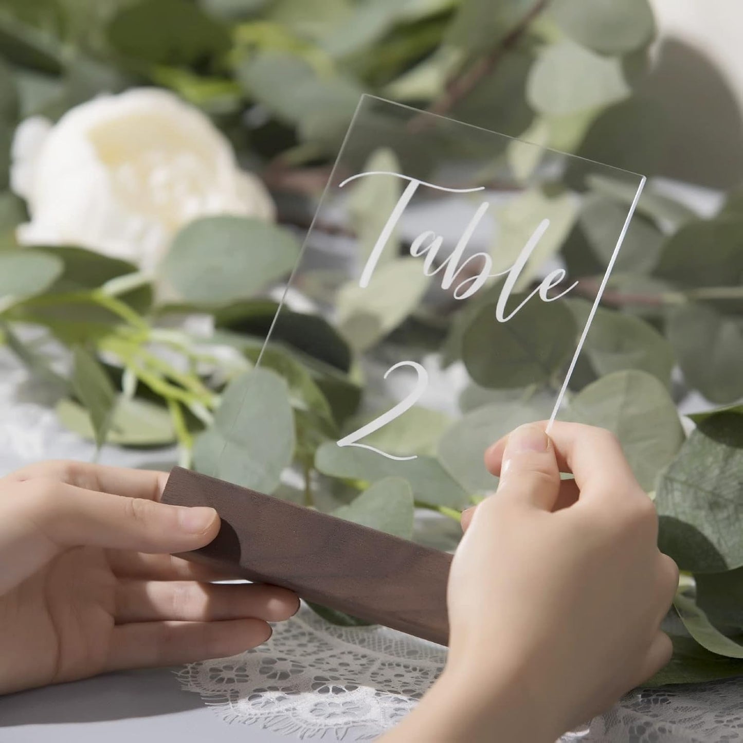 UNIQOOO 20 Pack Rustic Acrylic Sign Holders | Walnut Wood Table Numbers Display Stands | Place Card Holder, Perfect for Retail Shop Wedding Dinner Party Events Decoration