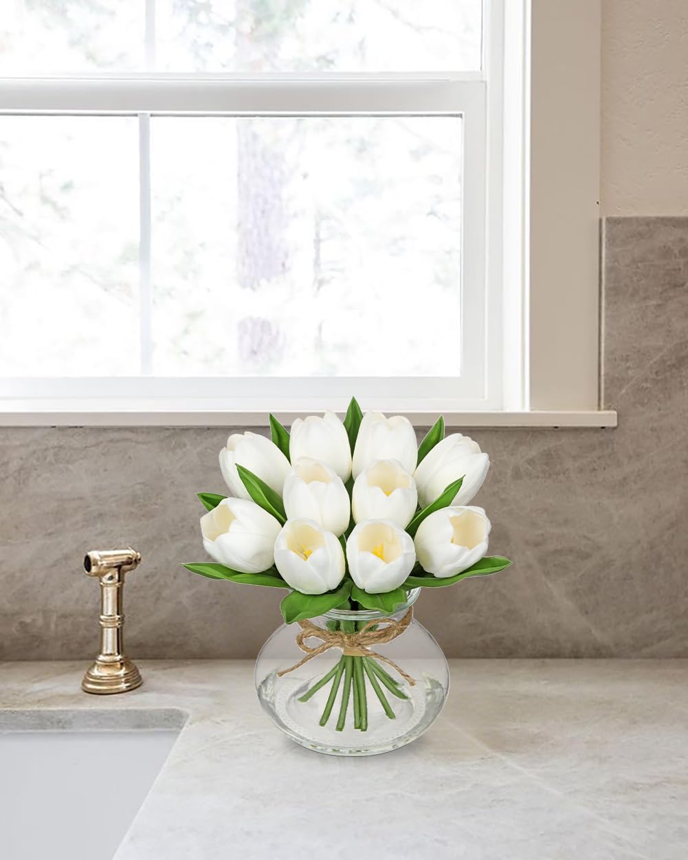 DILATATA Tulips Artificial Flowers in Vase White Fake Flowers Centerpiece with Glass Vase with Faux Water Faux Tulip Bouquet Floral Arrangement for Table Home Office Decor Wedding Thanksgiving