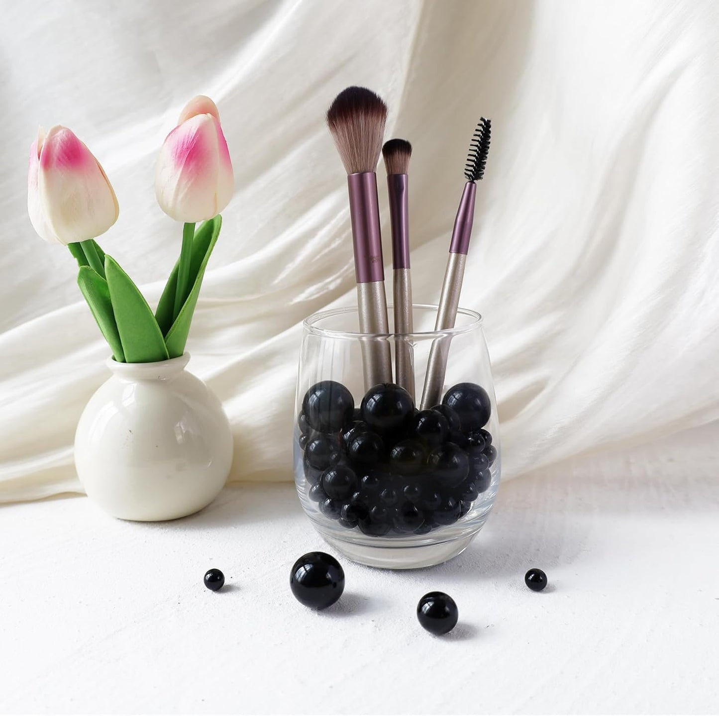 260Pcs Black Glossy Beads - 6mm, 14mm, 18mm Round Plastic Pearl Beads for Centerpiece Decor, Wedding, Birthday, Christmas Party, Home Decor