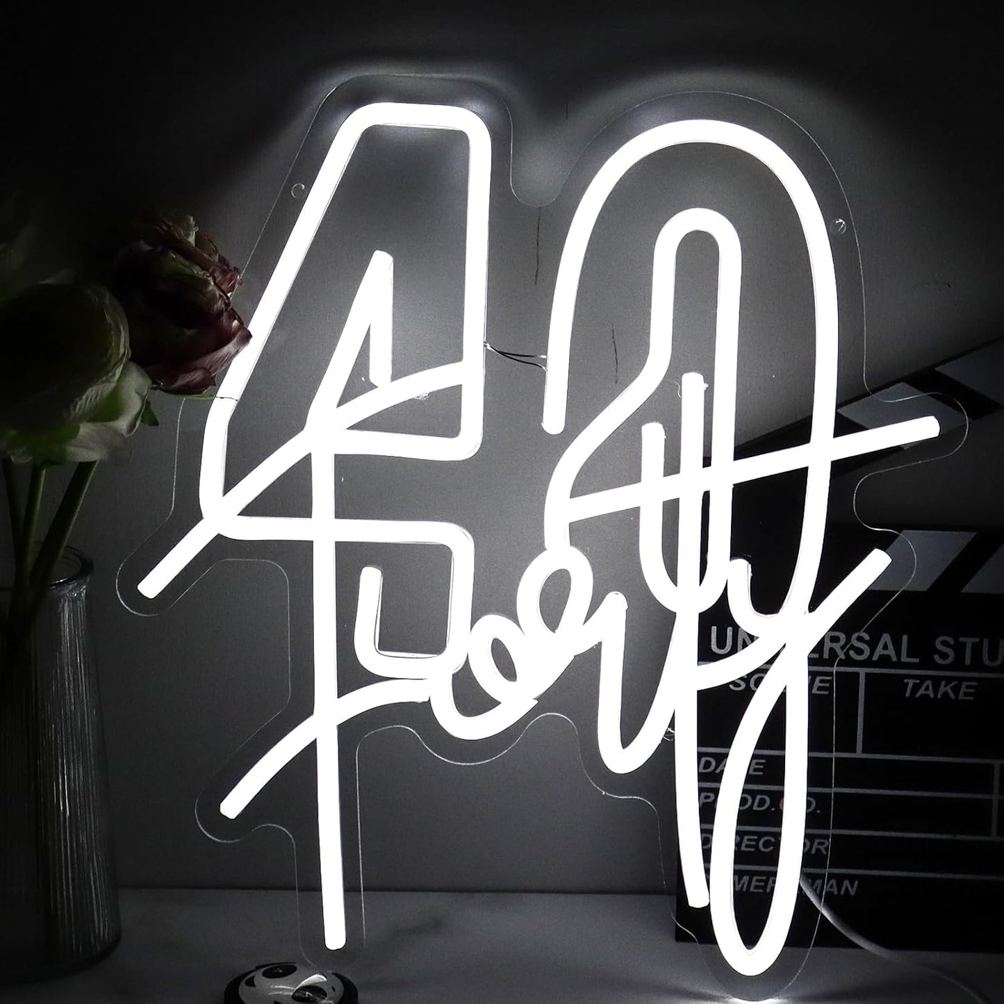 White Forty Neon Sign 40 Year Old Birthday Neon Sign Birthday Gift For 40 Year Old Woman Led Night Light For Wedding Engagement Banquet Anniversary Party Decor Gift For Girl Wife Lover(USB Sign)