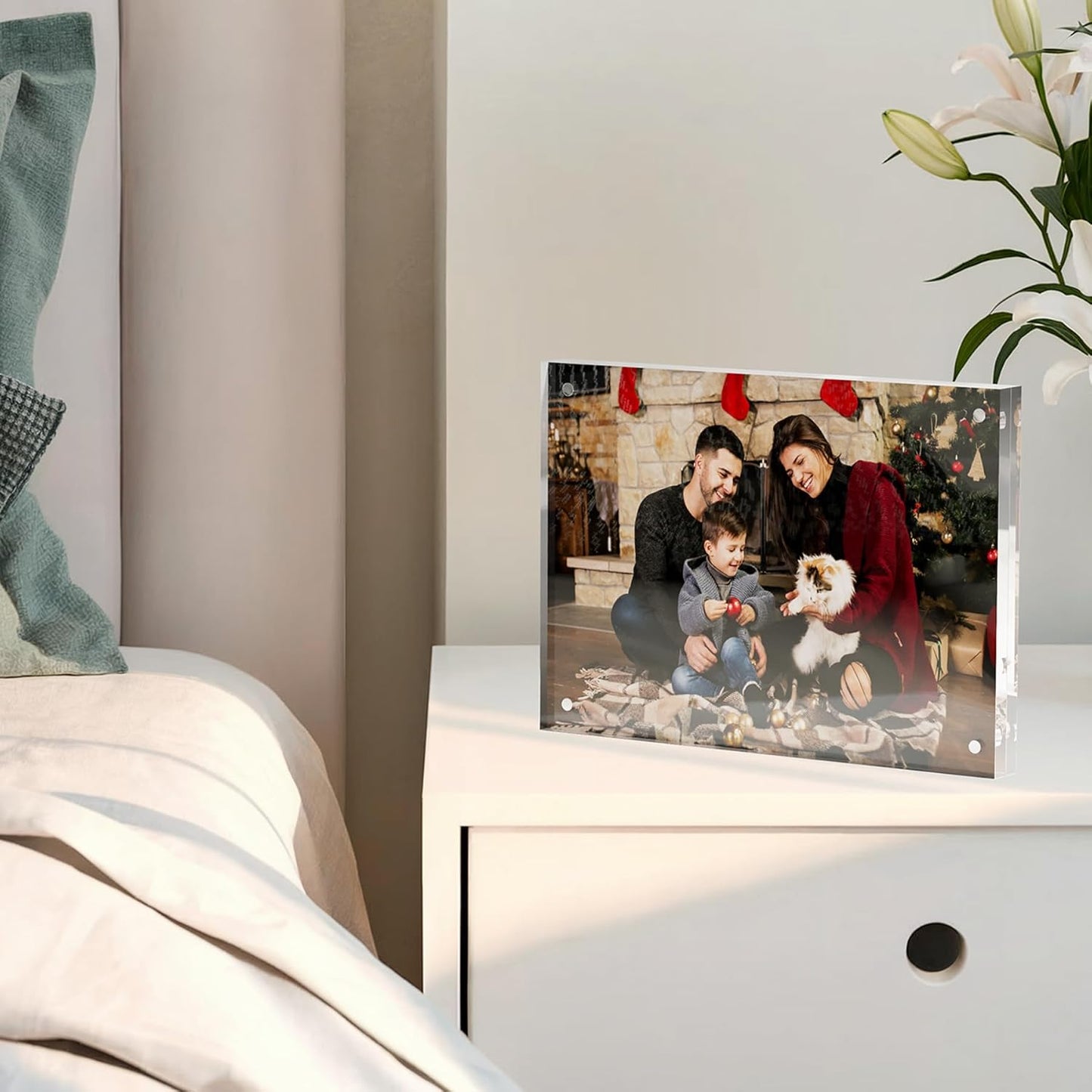 5x7 Acrylic Picture Frame 1 Pack, Clear Freestanding Double Sided Frameless Magnetic Photo Frames, Desktop Display Decor Gift