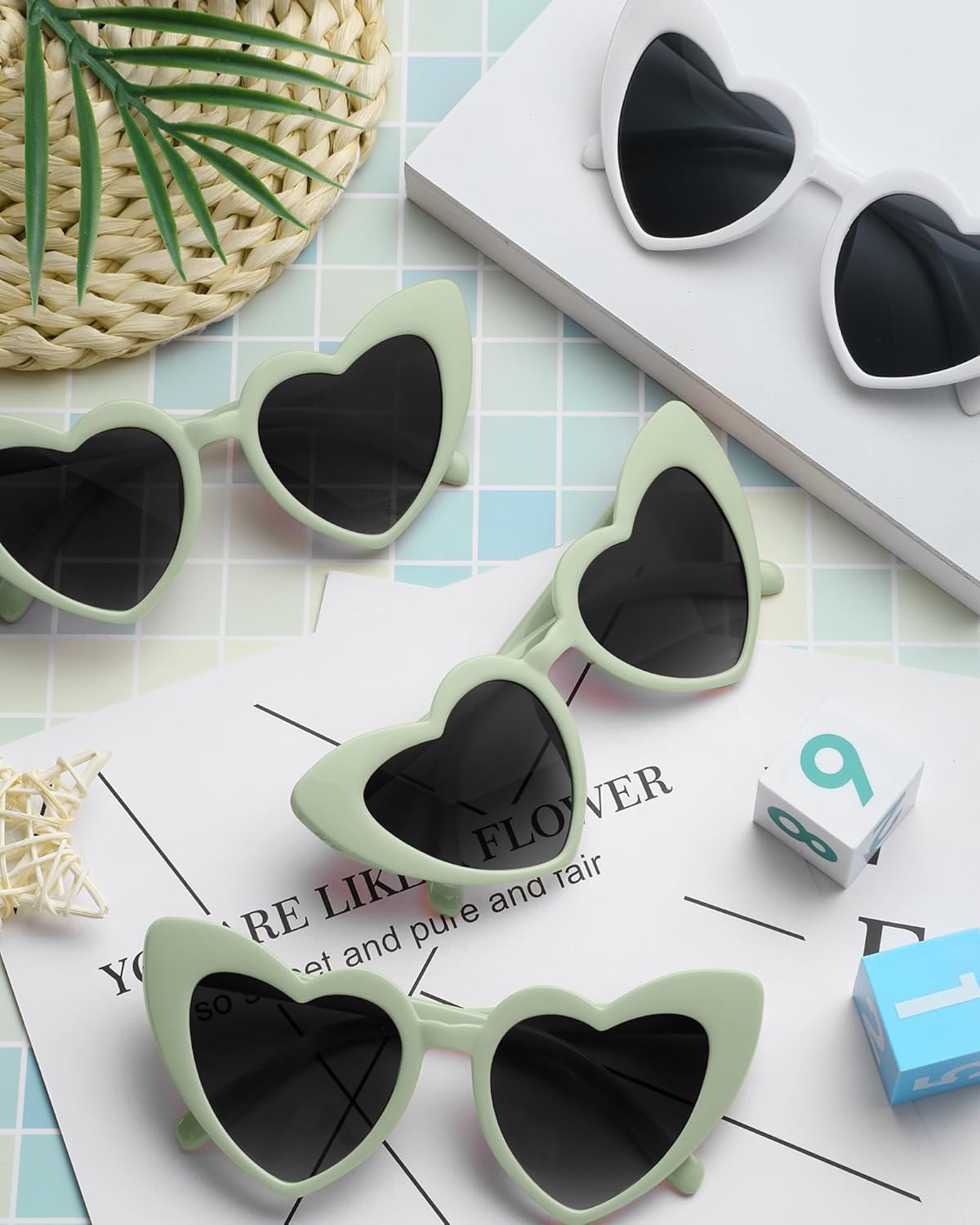 Flutesan 20 Pairs Retro Heart Sunglasses Vintage Cat Eye Heart Glasses Women Bachelorette Bride Sunglasses Bulk