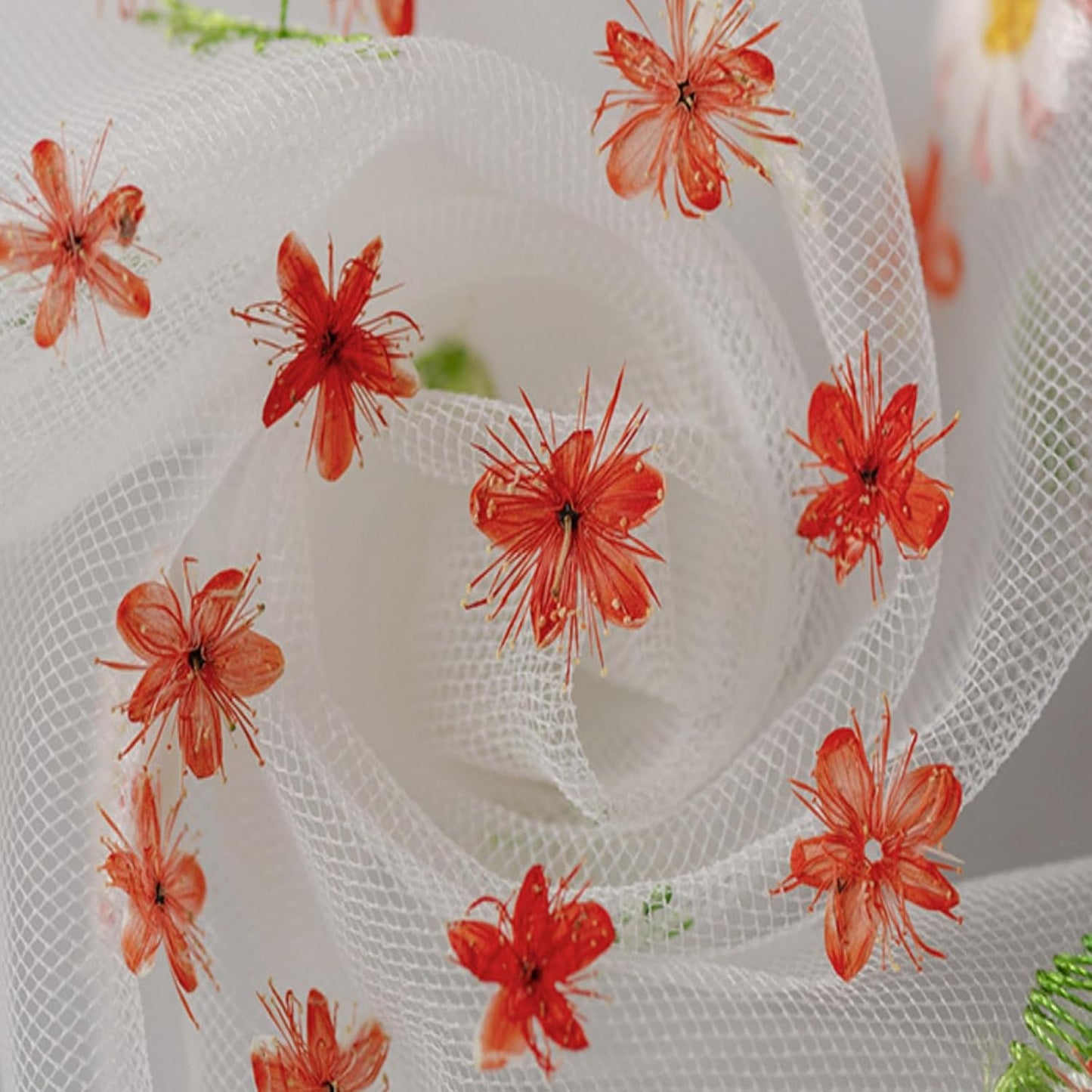 84 Pcs Dried Pressed Flowers for Crafts Resin Art DIY Natural Dry Sandalwood Floral Epoxy Jewelry Real Flower Decor Cakes Phone Cases Candles Handmade Soap Sandalwood