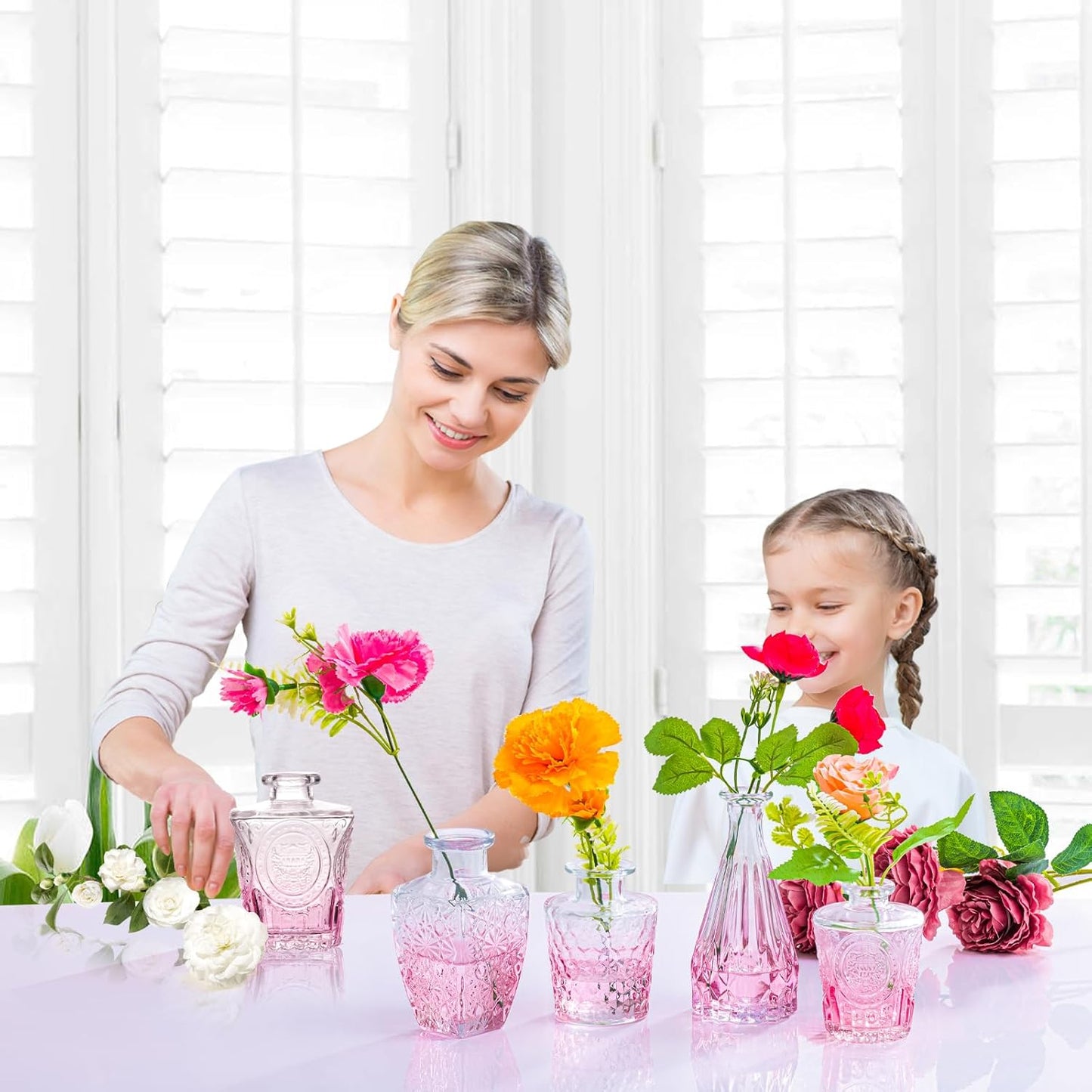 Ollieroo 24Pcs Glass Bud Vases Set, Small Pink Vases in Bulk for Flowers Arrangements, Floral Vintage Rustic Vase for Wedding Party Centerpiece Table Decorations, Entryways, Home