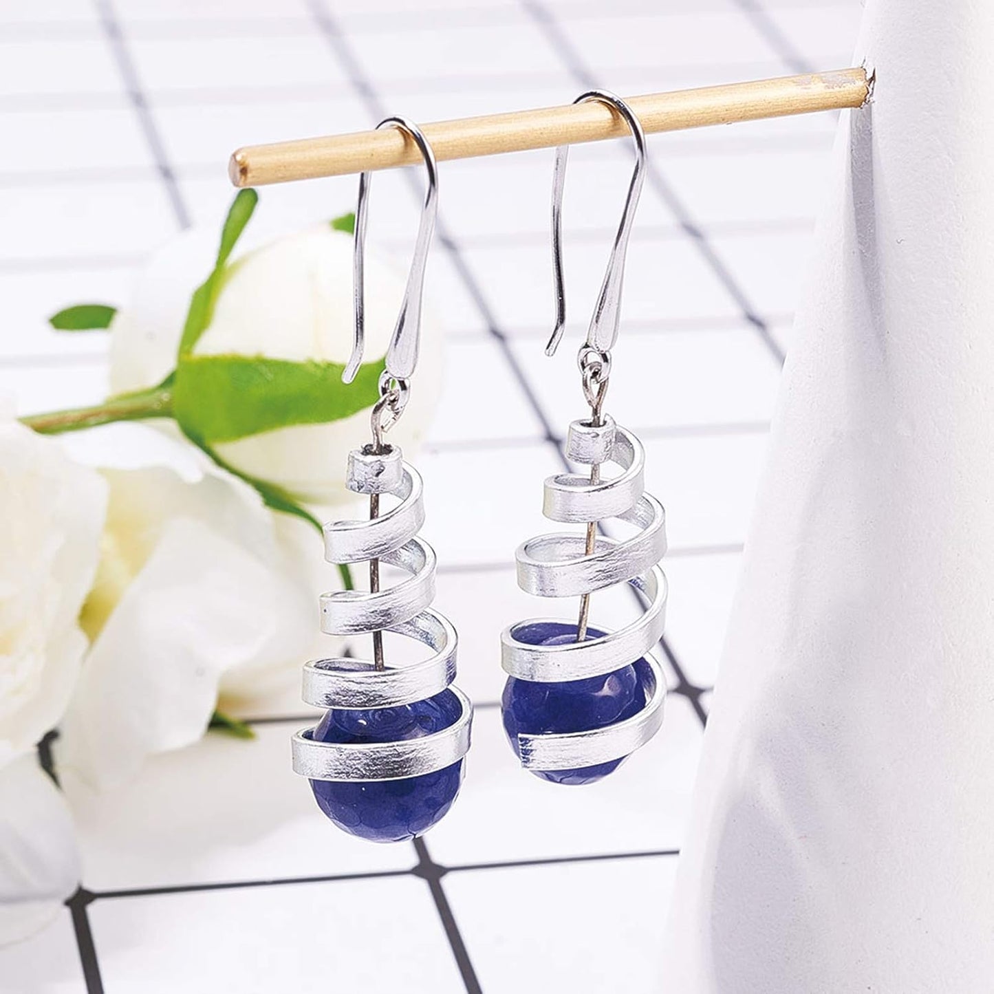 Fashewelry 5mm Aluminum Flat Bendable Craft Wire Silver 32.8Ft Nose Wire for Christmas Tree Decoration Face Masks Sculpture Resin Bezel Frame Jewelry Ring Making Wrapping Plant Bonsai