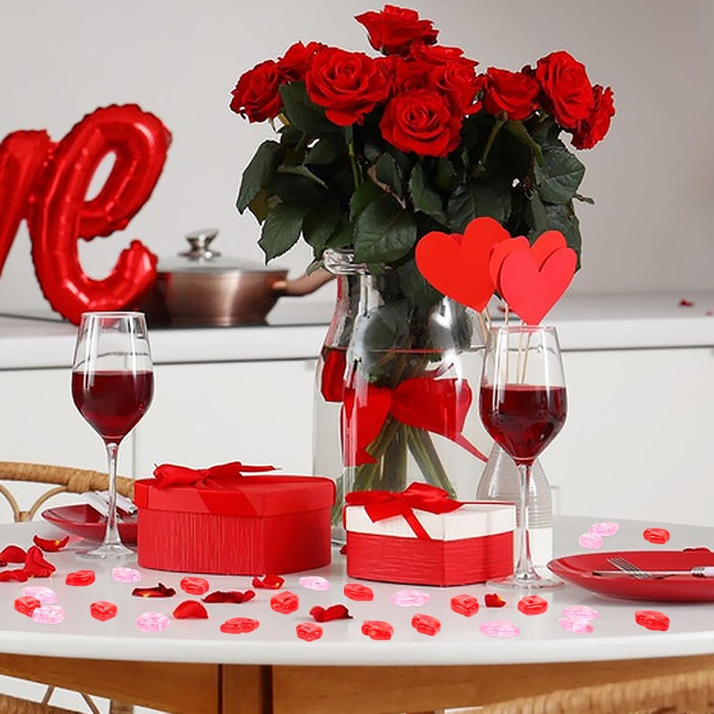 Fangoo 210PCS Red Pink Acrylic Lips Ornaments Mini Acrylic Lips Gems for Valentine Vase Filler Decor for Table Scatter Engagement Valentine's Day Wedding Anniversary Party (RedPink-Lip, 12OZ)