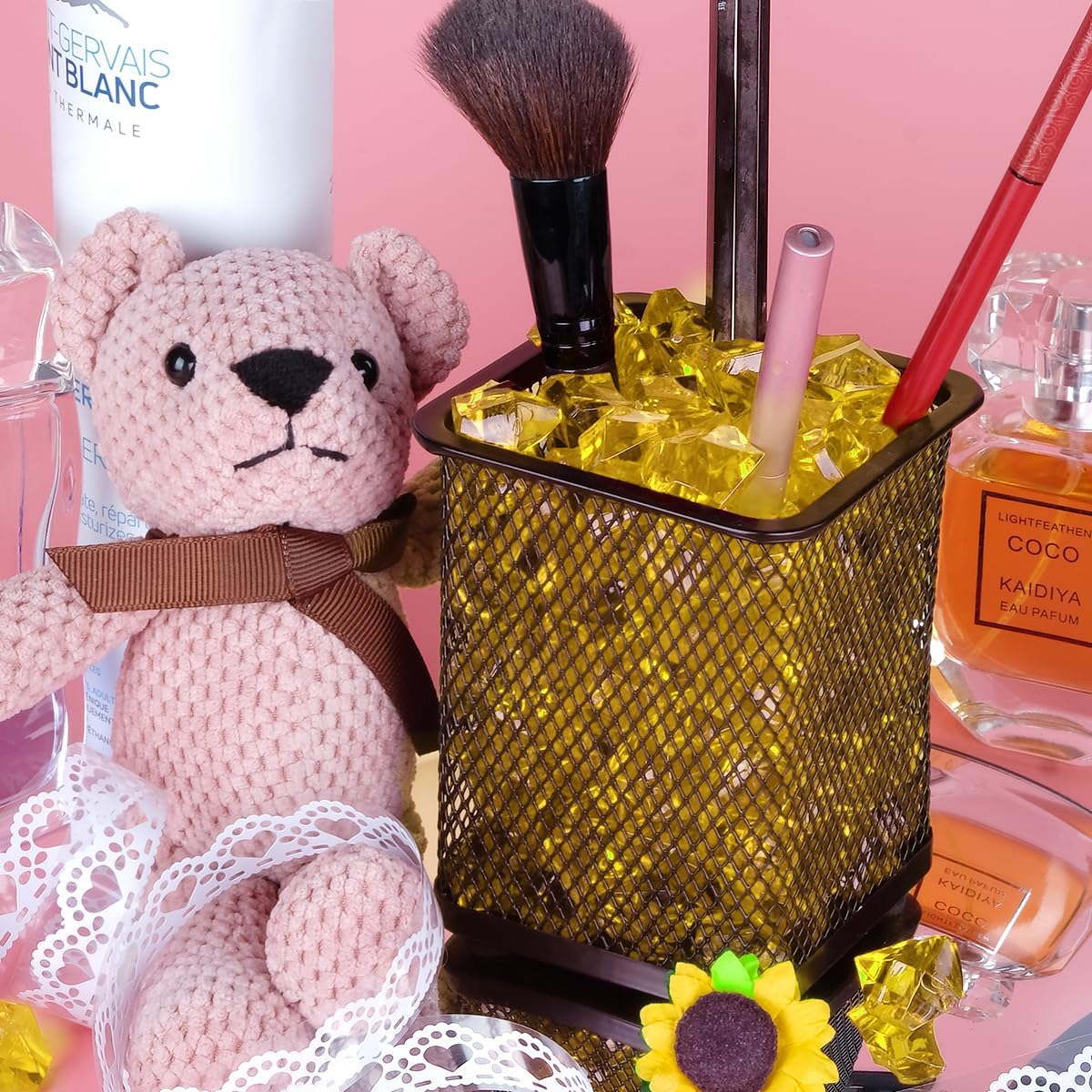 Babenest Acrylic Crushed Ice Rocks, 150 PCS Fake Crystals Plastic Ice Cubes Diamonds Gems for Vase Fillers, Home Decoration, Table Scatter, Event, Wedding, Arts & Crafts (Gold)