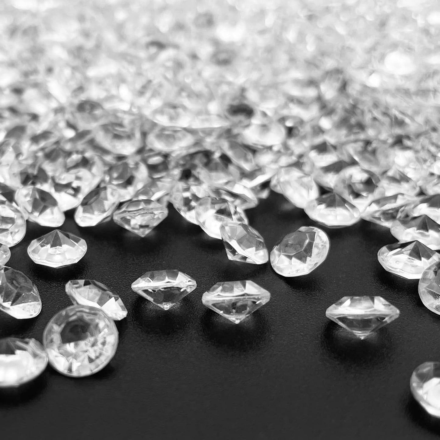 Fake Diamond, 3000PCS 8mm Clear Acrylic Diamonds Crystals Gems for Vase Fillers,Table Scatter, Party Favor, Wedding Decoration, Photography Props, DIY Crafts-8mm