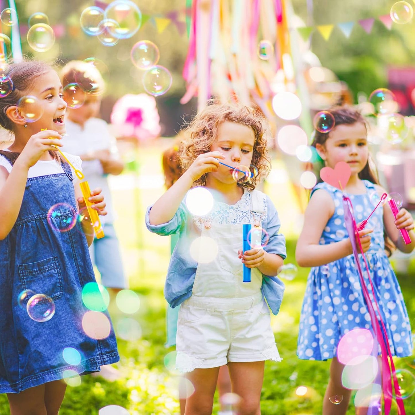 Letapapa Bubble Wand, 500 Pcs Mini Bubble Wands Bulk in 10 Colors, Bubble Easter Halloween Party Favors for Kids, Summer Toys, Indoor Outdoor Activity, Themed Birthday, Wedding, for Girls & Boys