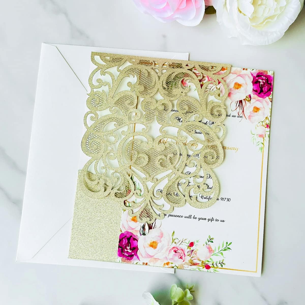 Hosmsua 50PCS Personalized Wedding Invitations Kit 5.12 x 7.3 Laser Cut Hollow Rose Rhinestone Pocket with Envelope for Wedding Quinceanera Invite (Champagne Gold Glitter)