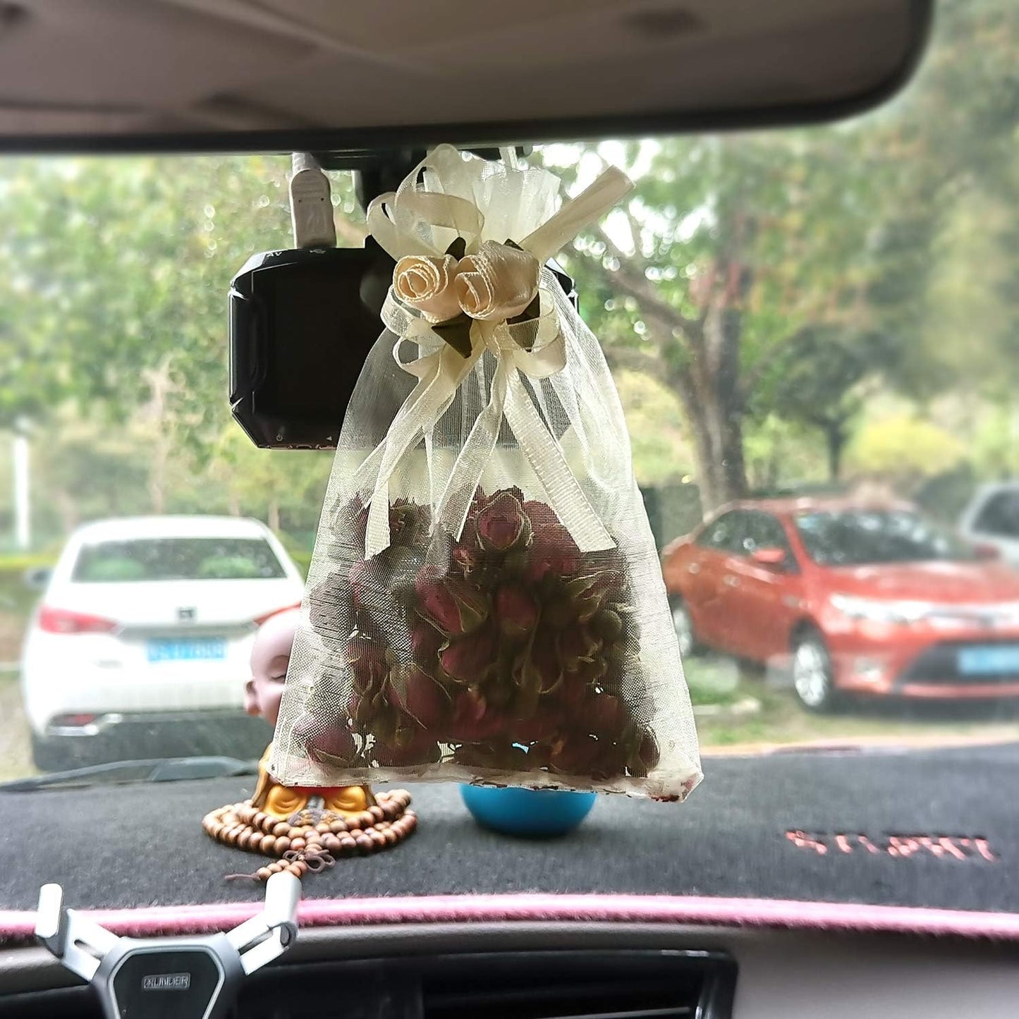 SumDirect Rose Organza Gift Bags - 50Pcs 4x6 inch Yellow Wedding Favor Gift Bags, Jewelry Pouches with Drawstring for Party Wedding Christmas Valentine