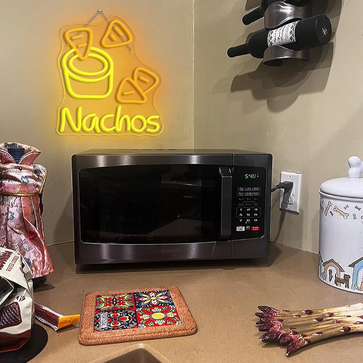LookLight Nachos Neon Sign,Cheesy Delight Neon Light for Wall Decor,Bowl of Cheese and Tortilla Chips NACHOS Neon,Dimmable USB Neon for Bars Kitchen Fast Food Restaurant Mexican Restaurant