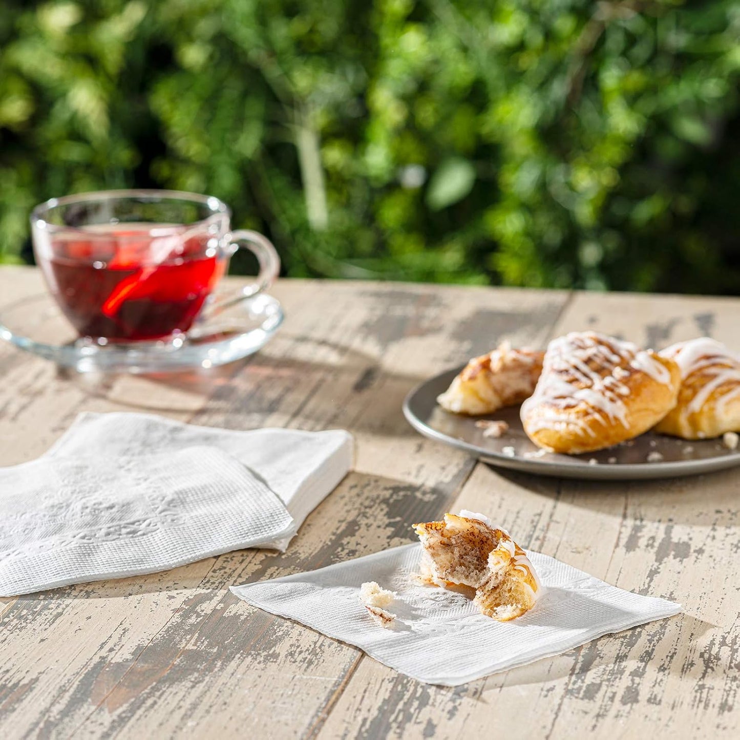 GUSTO [1000 Count - 4.5 x 4.5 Folded] White Beverage Napkins - 1-Ply Bulk Cocktail Napkins, Restaurant Bar Paper Napkins and Party Napkins - 9x9 Unfolded (Formerly Comfy Package)