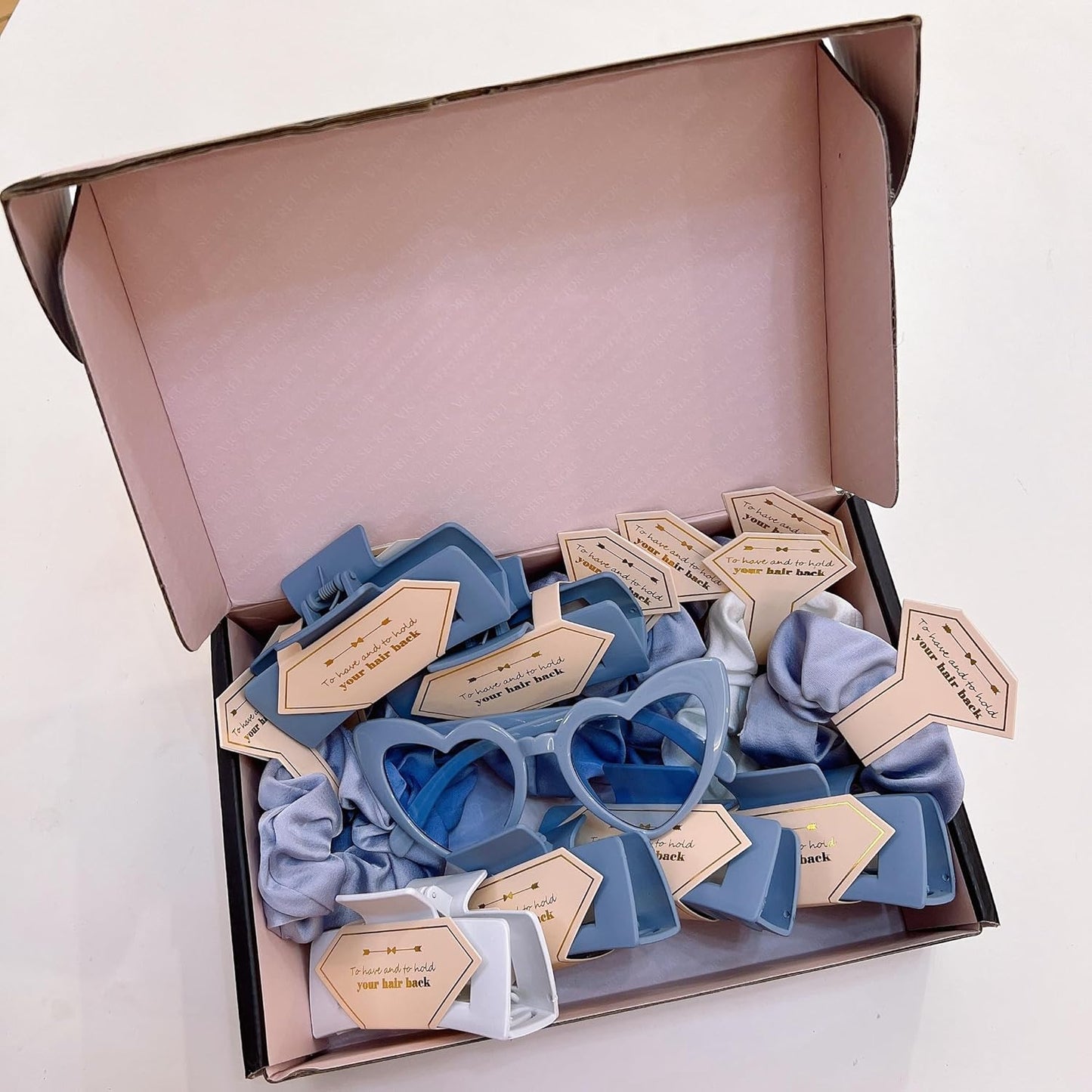 18pcs Bridesmaid Scrunchies Proposal Gifts Bachelorette Hair Claws Clips Girls heart sunglasses for Wedding Party Favors(White&Blue)