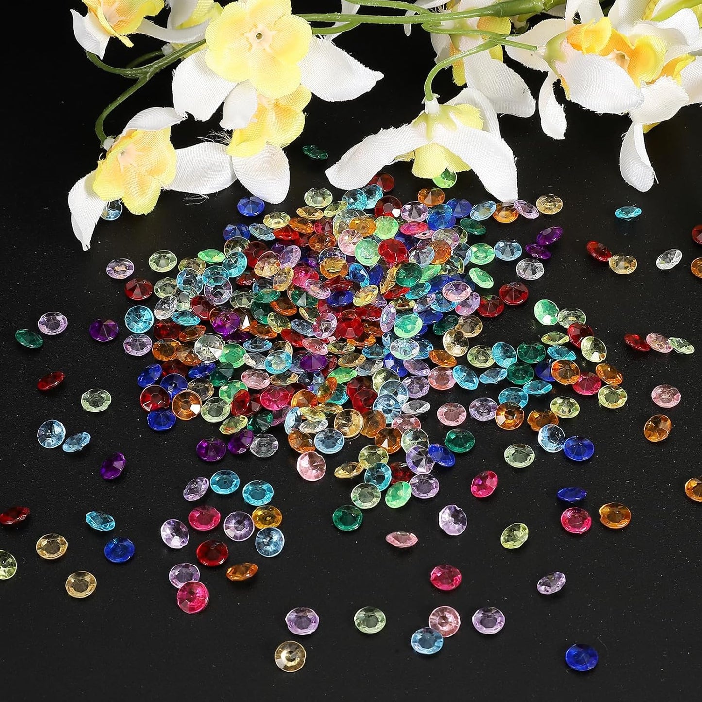 PATIKIL 4000 Pcs Wedding Table Scatter Confetti Crystals 6mm Acrylic Diamonds Vase Fillers Gems for Table Centerpiece Decorations Party Vase Beads, White