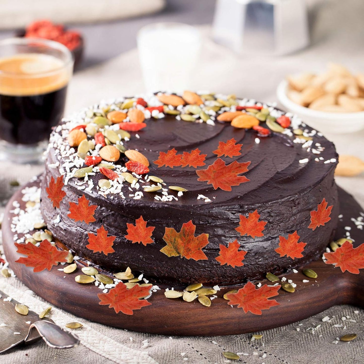 SUSSURRO 100 Pieces Edible Fall Leaves Gold Leaf Cupcake Toppers maple leaves Cake Toppers Edible gold leaf Cake Topper for Party Decoration with Plastic Box