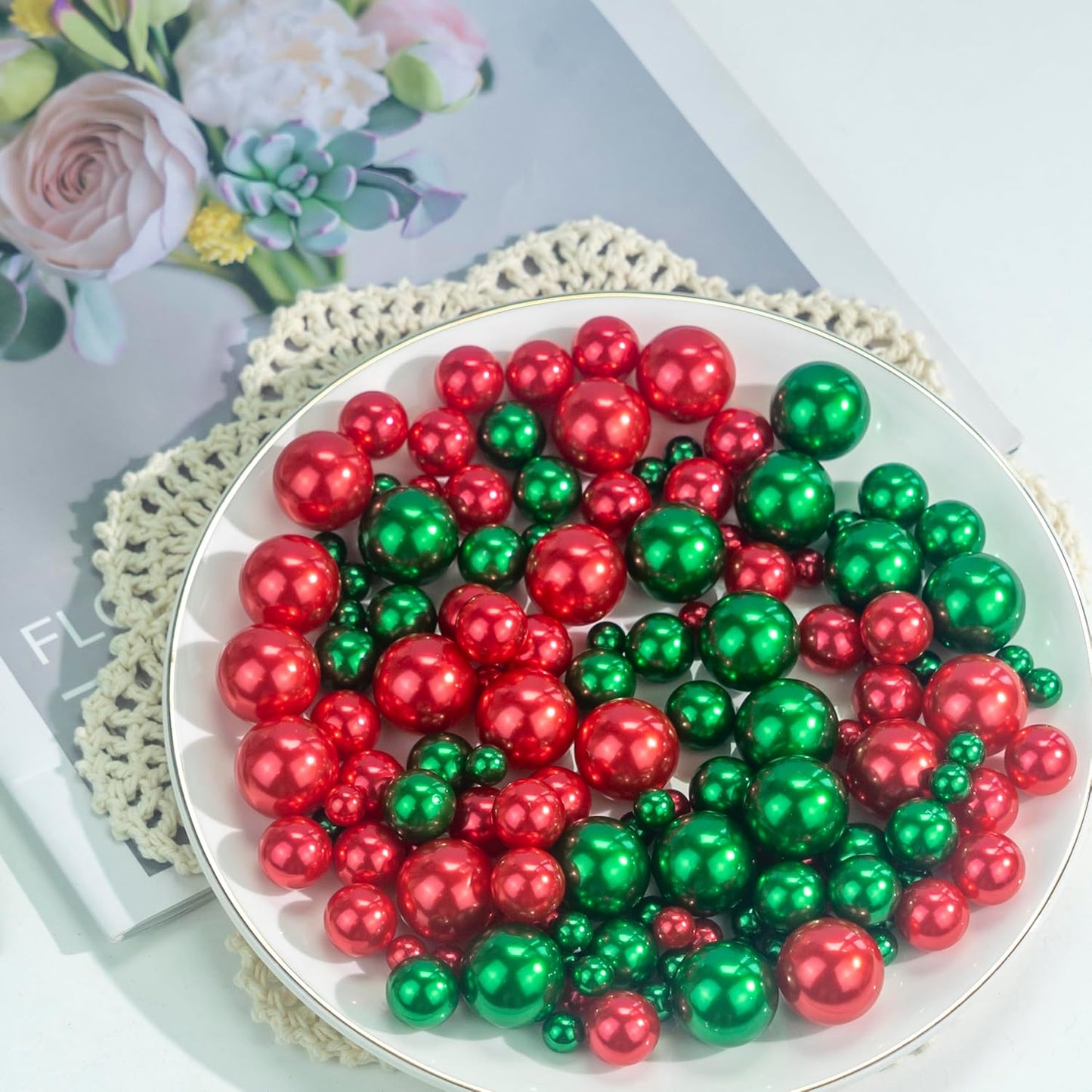 150Pcs Red&Green Polished No Hole Pearl Beads Vase Filler, Christmas Vase Filling Decorations, Plastic Pearls, Table Scatters, Wedding Home Decor, 8/14/20 mm