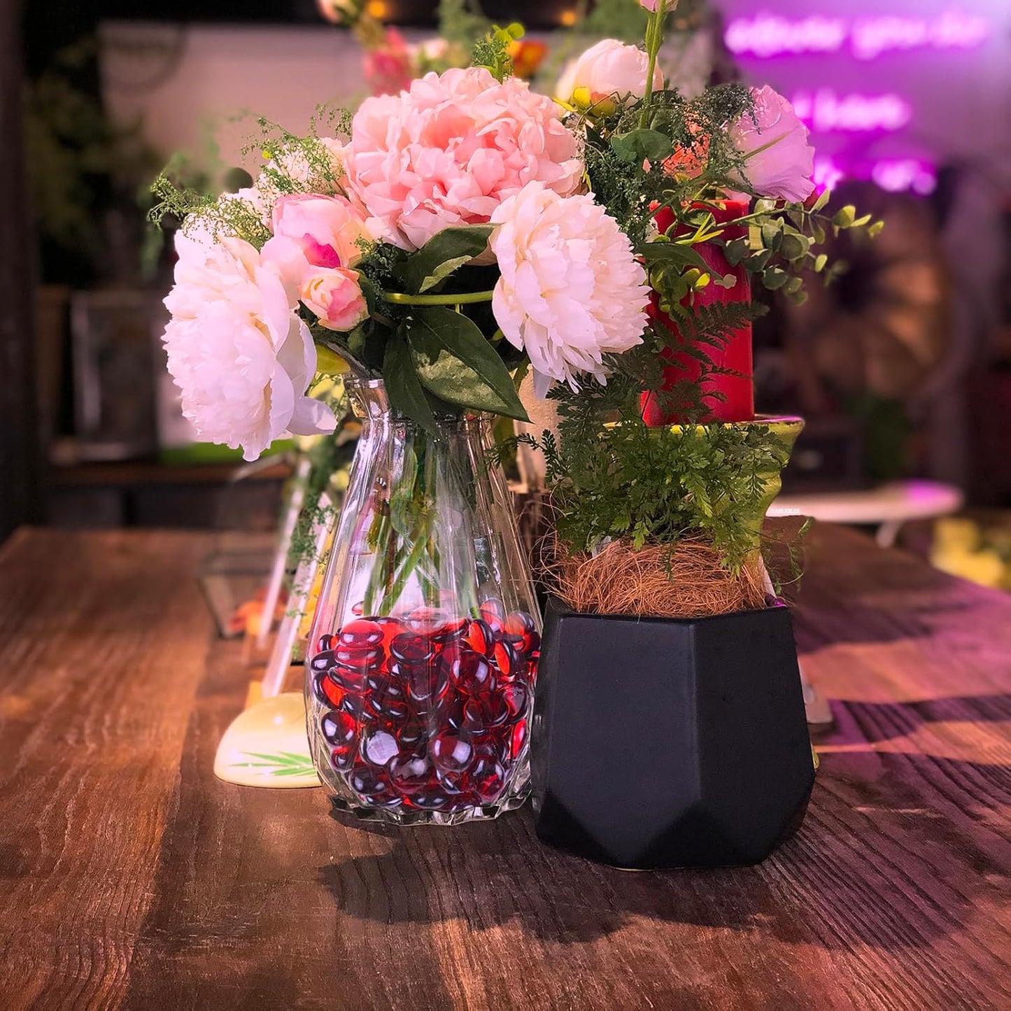 KINGOU Flat Glass Gems/Marbles/Stones/Beads for Vase Filler, Table Scatter, Games - 1 Lbs (17-19mm, Approx. 3/4")-Red