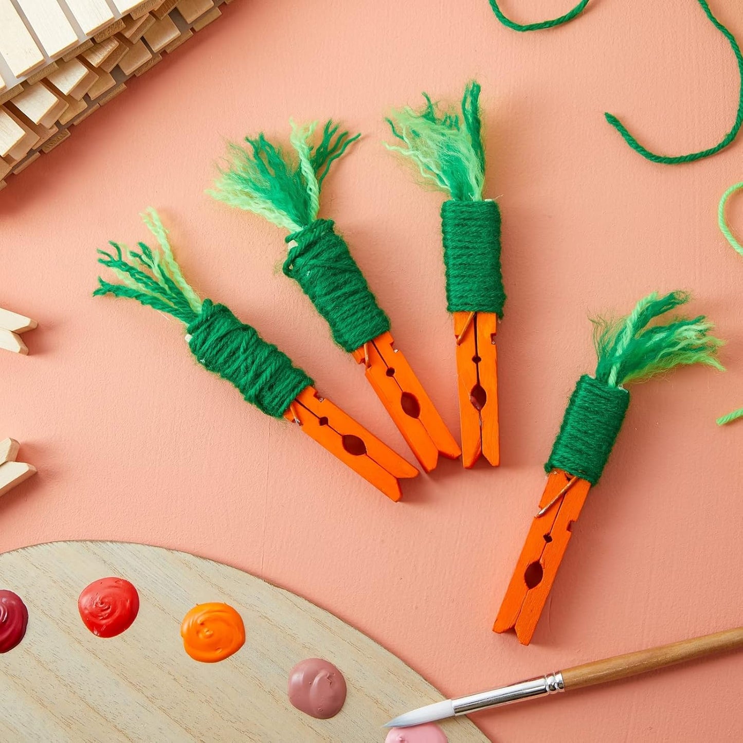 Juvale Wooden Clothespins & Hanging Clips - 100 Pack, 3.9x0.6x0.6in, Natural Wood, Modern - Heavy Duty Laundry Clips for Outdoor Clothesline - Clothespins for Crafts & Photo Displays