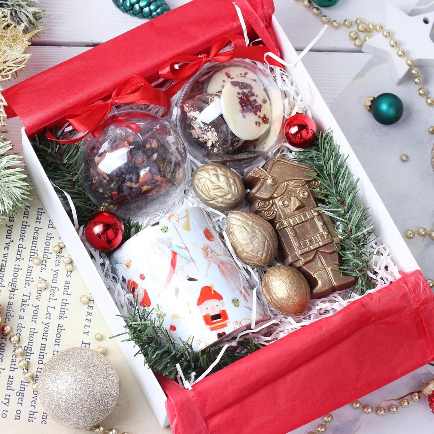 Zankubom 1 LB White Crinkle Cut Paper Shred Filler Great for Gift Wrapping, White Basket Fillers, Birthday, Gift Wrapping, Wedding, Anniversary, Halloween, Christmas Party Decor Filling Supplies