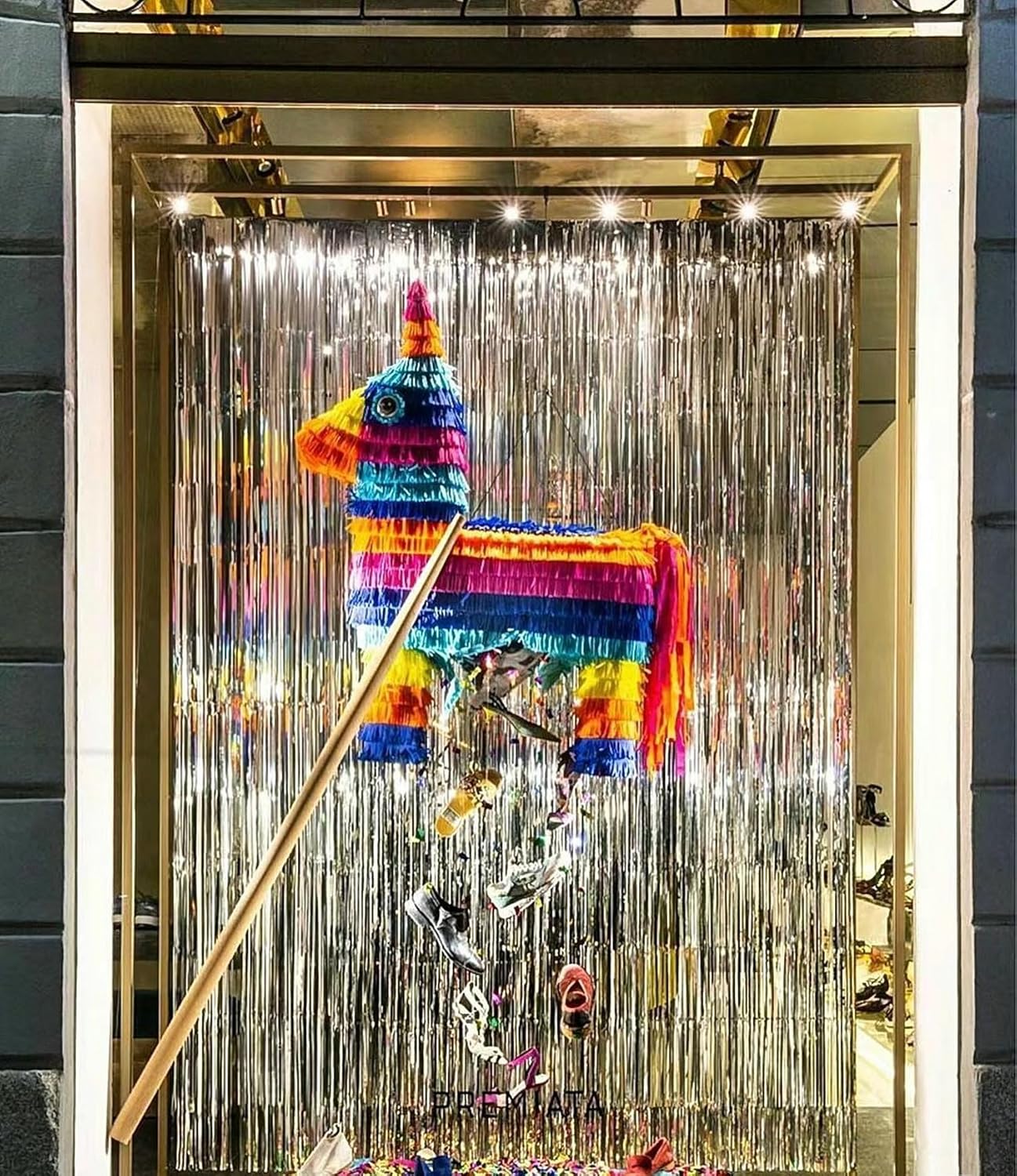 GOER 3.2 ft x 8.2 ft Metallic Tinsel Foil Fringe Curtains Party Photo Backdrop Party Streamers for Birthday,Graduation,New Year Eve Decorations Wedding Decor (Silver,3 pcs)