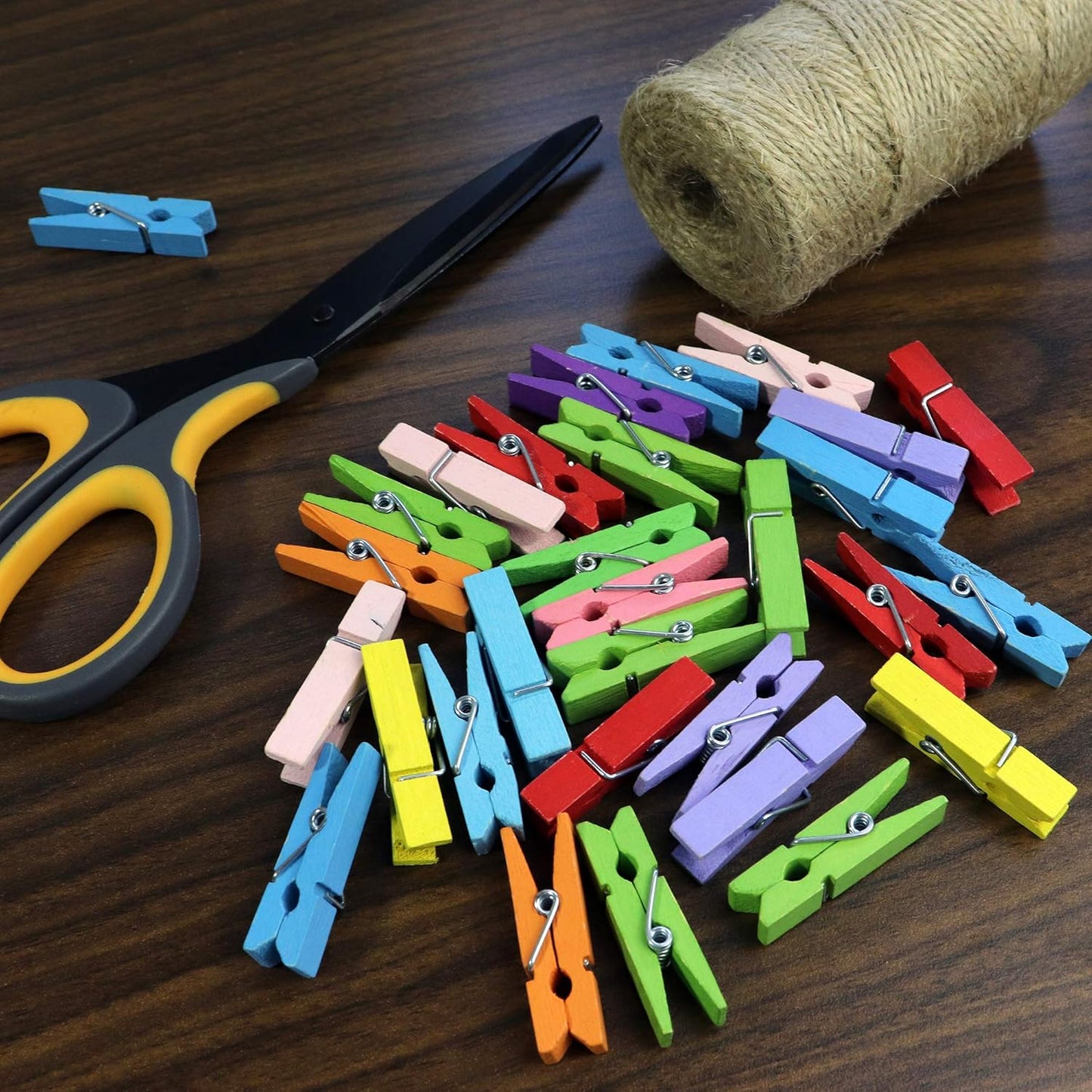Mini Natural Wooden Clothespins with Jute Twine, 100pcs, 1.4 Inch Photo Paper Peg Pin Craft Clips with 320ft Natural Twine for Scrapbooking, Arts & Crafts, Hanging Photos (Assorted Colors)