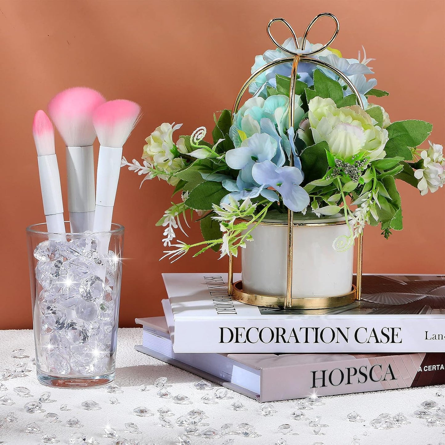 Hicarer 800 Pieces Diamond Decorations Acrylic Diamond Table Scatter Crystals for Table for Vase Fillers Party Decorations (20, 12, 10, 6, 3mm,Clear)