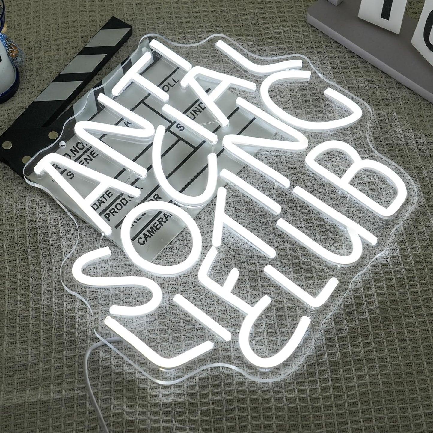 Anti Social Lifting Club Neon Sign for Wall Decor Gym Neon Light Lifting LED Neon Sign Letter Led Neon Light for Gym Man Cave Lifting Club Decoration