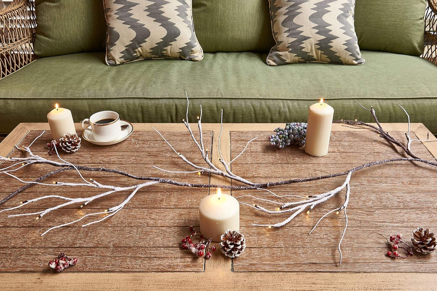 Hairui Lighted Garland Snow Flocked 6FT 48 LED Battery Operated Pre-lit Twig Vine Winter Christmas Party Decoration Indoor Outdoor Use