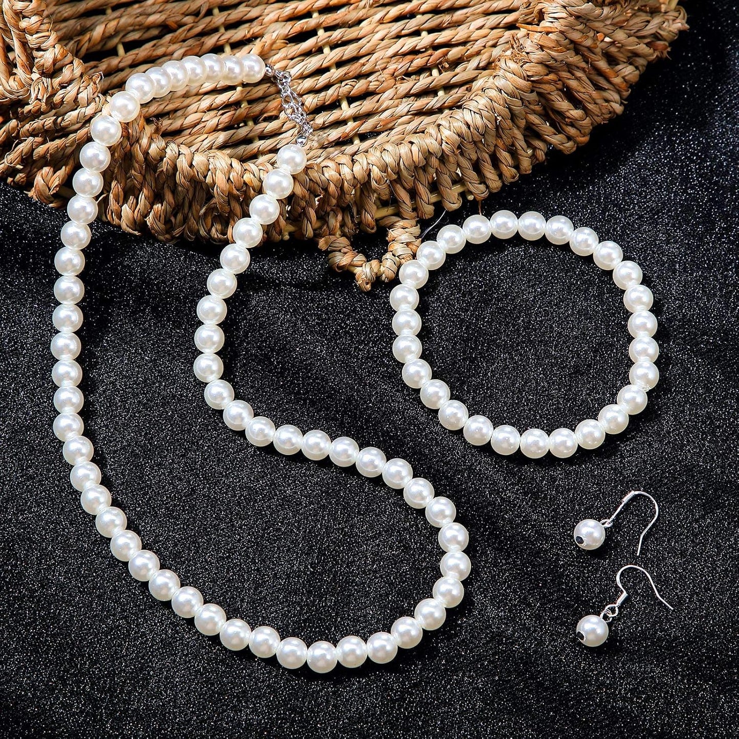 4 Pcs 1920s Faux Pearl Costume Jewelry Set for Women Halloween Simulated Necklace Bracelet Earrings for Wedding