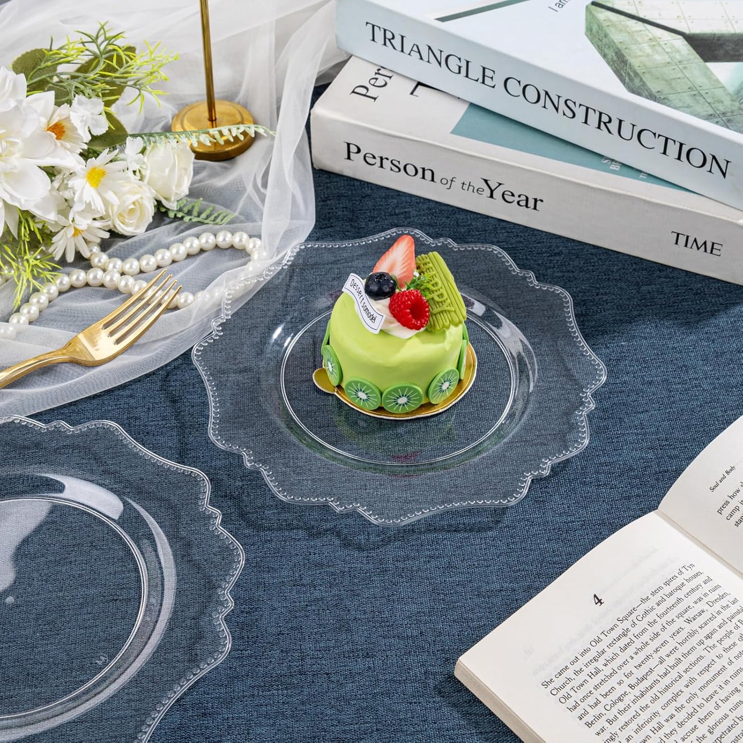 COLOSUS 100pcs 7.5 Inch Clear Plastic Dessert Plates-Heavy Duty Disposable Plastic Cake Plates,Premium Salad Plate,Fancy Disposable Cake Plate for Party for Party Wedding and Everyday Use