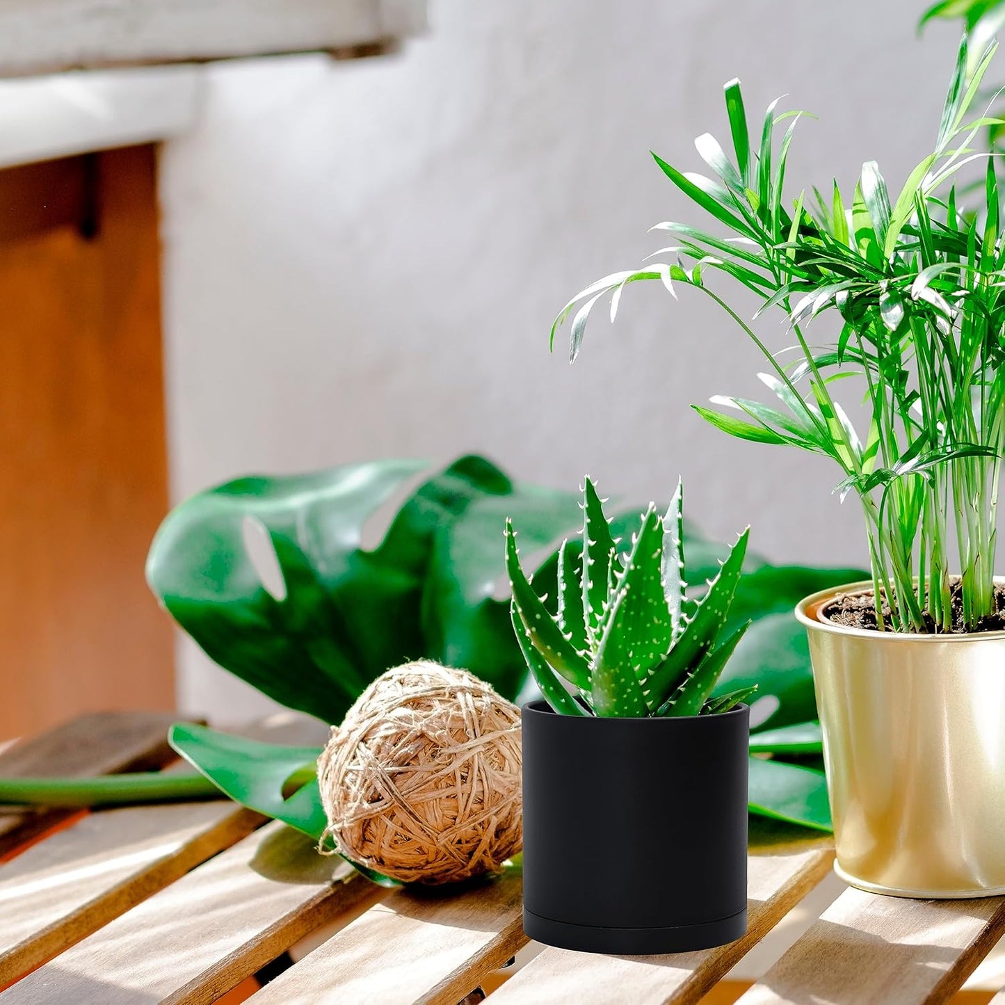 D'vine Dev 4 Pack 4.5 Inch Modern Plastic Plant Pots, Small Garden Planters for Plant with Drainage Holes and Saucers, Black Color, 74-Y-F-2