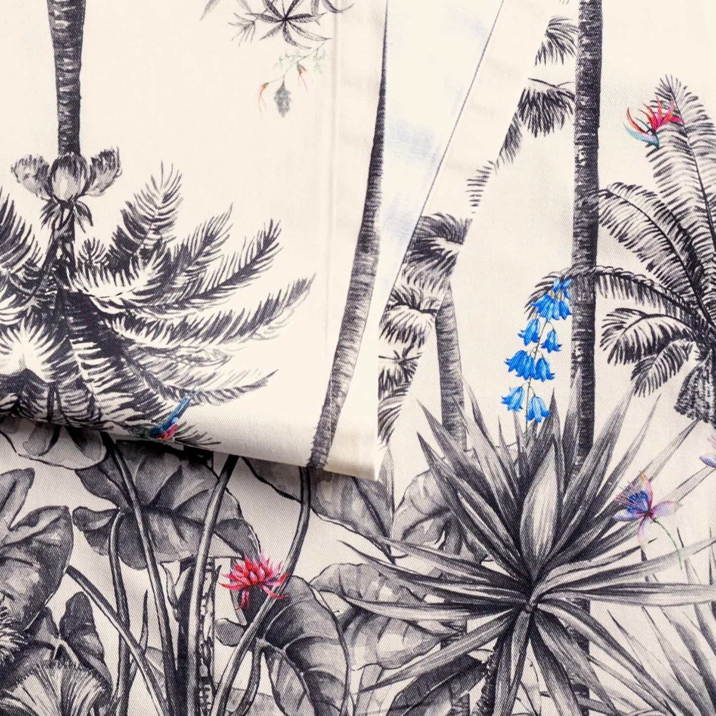 Maison d' Hermine Table Runner 100% Cotton Single Layer Table Runners 90 inches Long for Thanksgiving Christmas Decorations Home Kitchen Dining Party Wedding (Amazonia, 14.5" x 90")