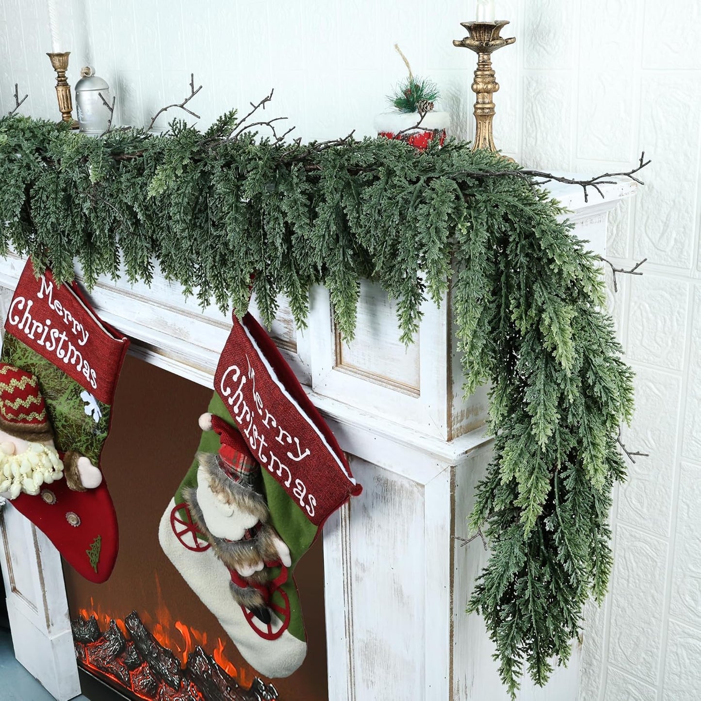 Realistic Christmas Garland for Mantle Real Touch Thick/Lush Artificial Cedar Garlands Christmas Decorations Indoor Christmas Garland for Stairs Railing Outdoor Table Xmas Holiday Decor Greenery 5FT